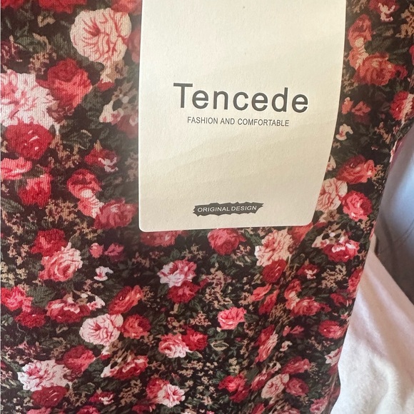 Floral blouse - Picture 3 of 4